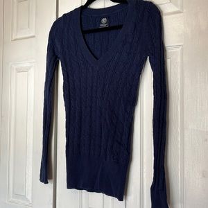 American Eagle v neck cable sweater